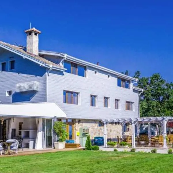St Anastasia Hotel，位于布尔加斯的酒店
