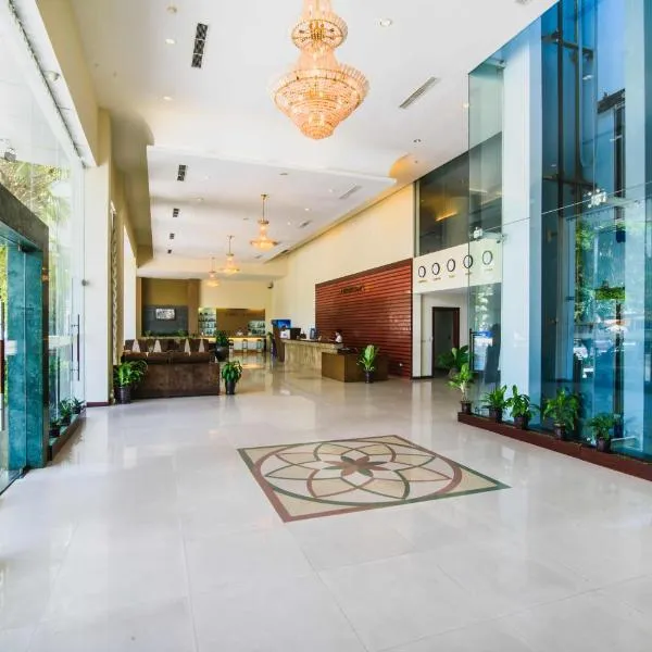 蒙迪尔顺安酒店，位于Phú Vang的酒店