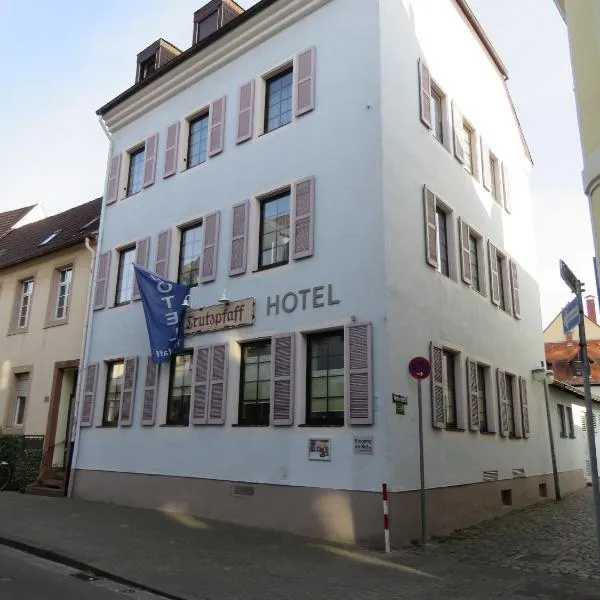 特鲁茨帕夫酒店，位于Dudenhofen的酒店