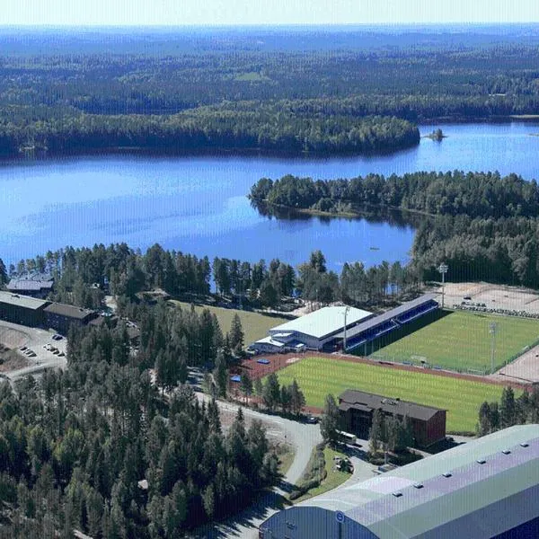 Eerikkilä Sport & Outdoor Resort，位于Hirsjärvi的酒店