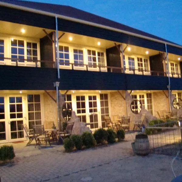 克雷-特伦兹度假公寓旅馆，位于斯鲁伊斯的酒店