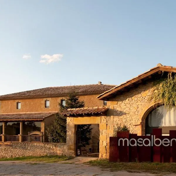 马斯阿尔贝雷达酒店，位于Sant Sadurni d'Osormort的酒店