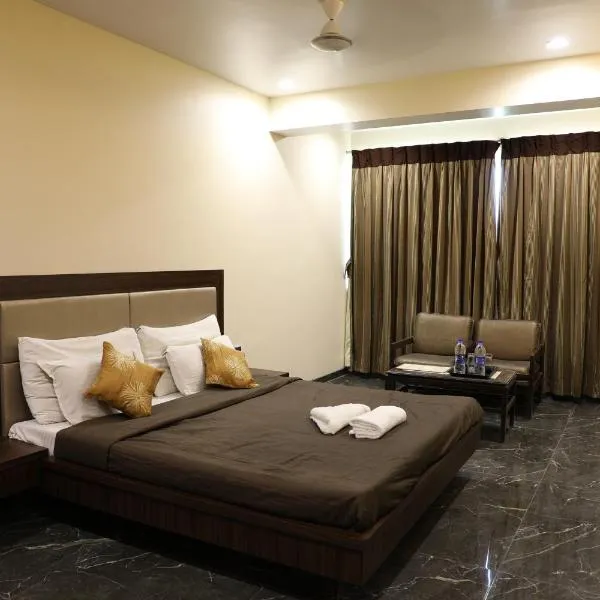 Hotel Jawahar，位于Ulhasnagar的酒店
