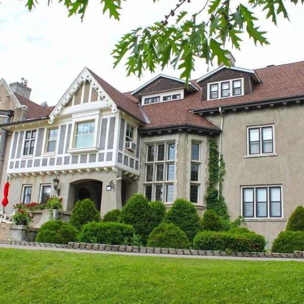 Grey Gables Inn，位于Petawawa的酒店