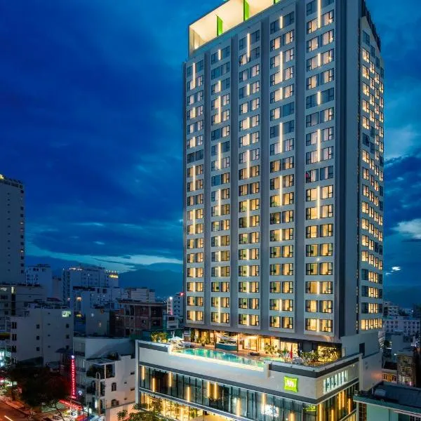 芽庄宜必思尚品酒店，位于Thôn Phước Tuy的酒店