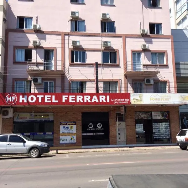 Hotel Ferrari，位于Itaquá的酒店