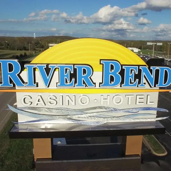 River Bend Casino & Hotel，位于Grove的酒店