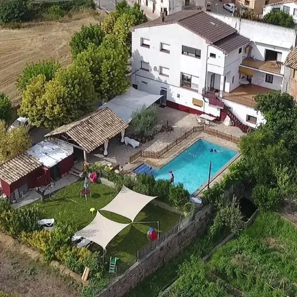 Casa Trillo Apartamentos，位于Torres del Obispo的酒店