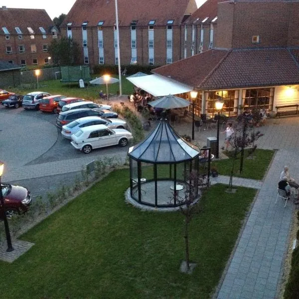 斯温堡大宿舍酒店，位于Lundeborg的酒店