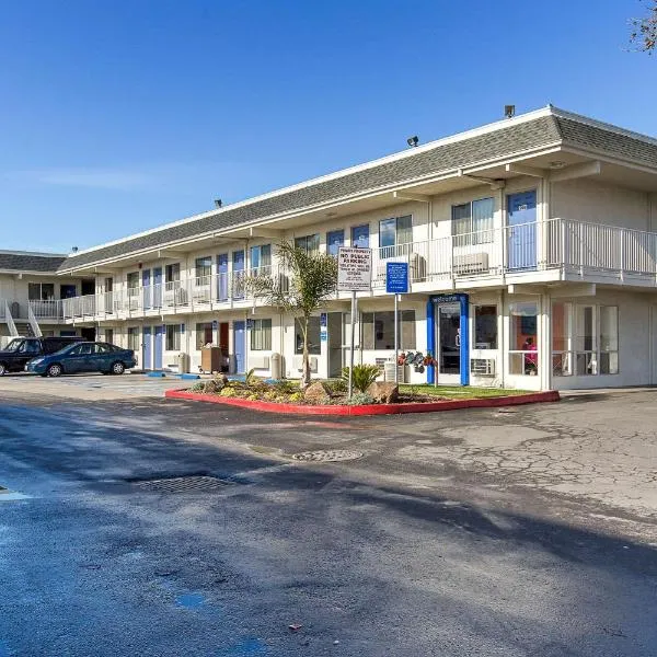 Motel 6 Hayward, CA- East Bay，位于海沃德的酒店