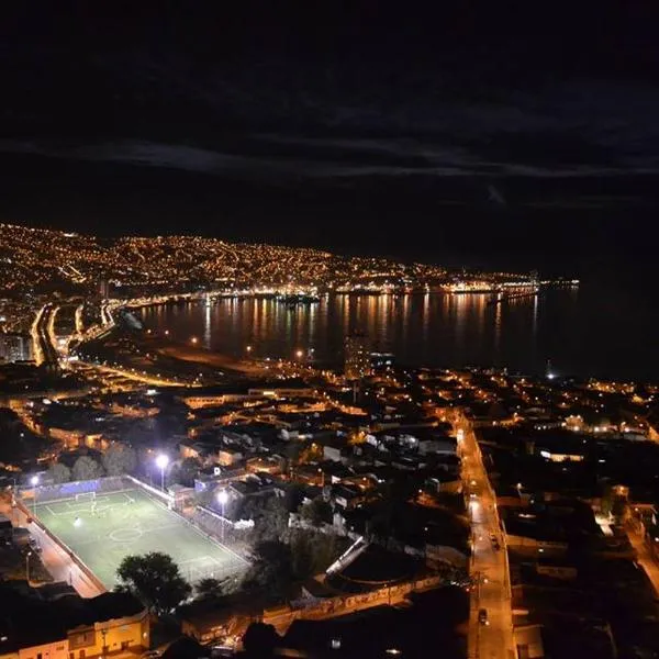 蒙达卡海景公寓，位于瓦尔帕莱索的酒店