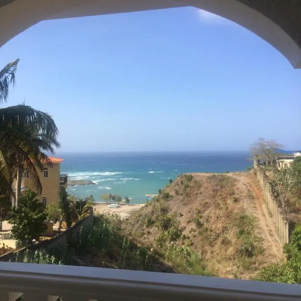 Peaceful Ocean View Studio，位于El Puerto的酒店