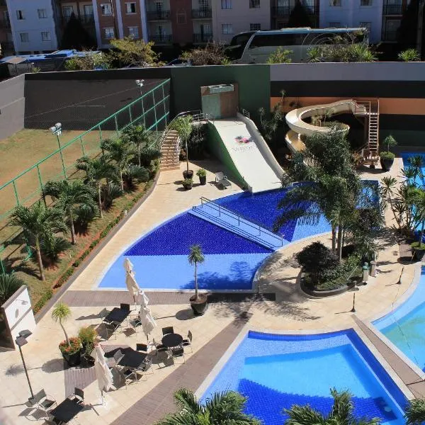 Flat 423- Veredas do Rio Quente，位于热河市的酒店