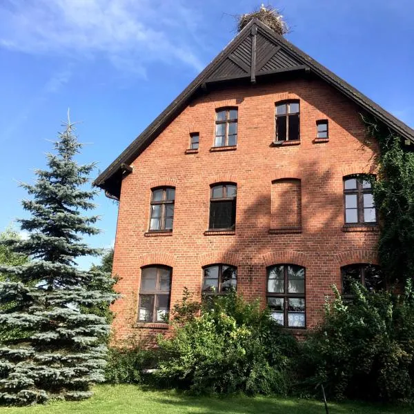 Stara Szkoła w Harszu，位于文戈热沃的酒店