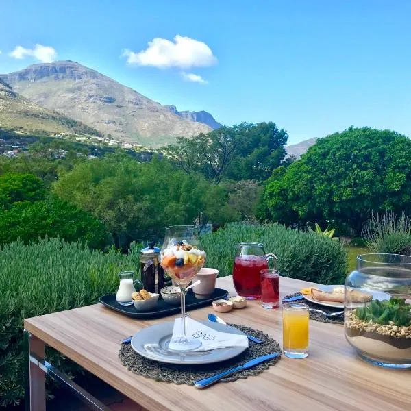 The Salt House Guest House in Hout Bay，位于豪特湾的酒店