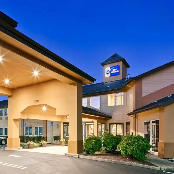Best Western Dallas Inn & Suites，位于Monmouth的酒店