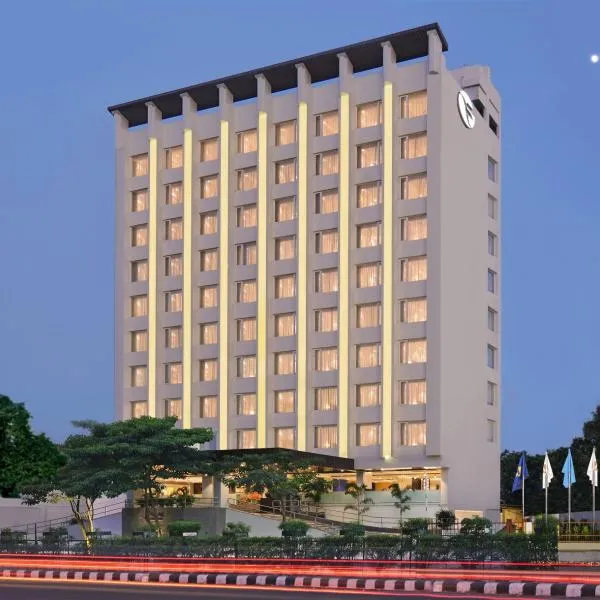 Fortune Inn Promenade, Vadodara - Member ITC's Hotel Group，位于Gorwa的酒店