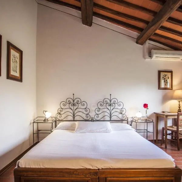 泰努塔伊尔布尔基奥酒店，位于因奇萨伊恩瓦尔达尔诺的酒店