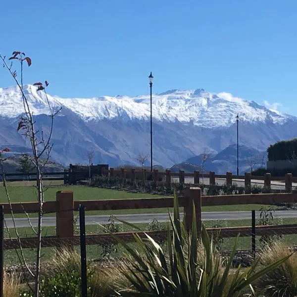 尖塔岭度假旅馆，位于Glendhu的酒店