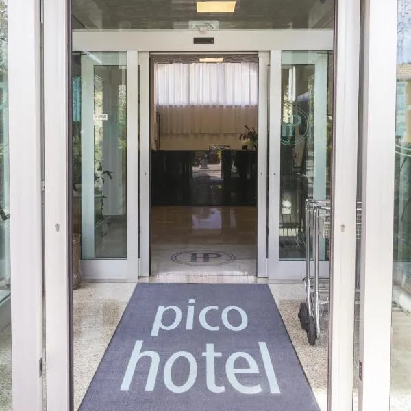 匹克酒店，位于San Possidonio的酒店