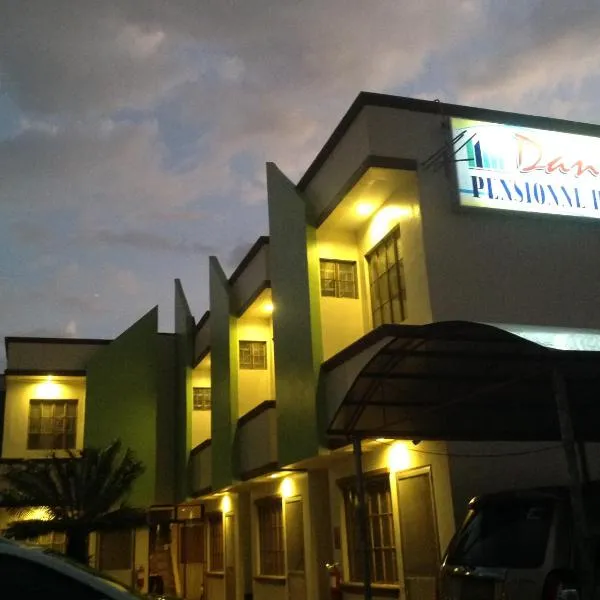 丹内尔潘系娜内酒店，位于Marabut的酒店