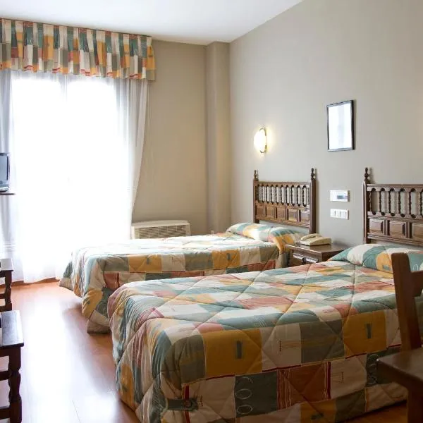 奥蕾莉亚之家酒店，位于Pajares de la Lampreana的酒店