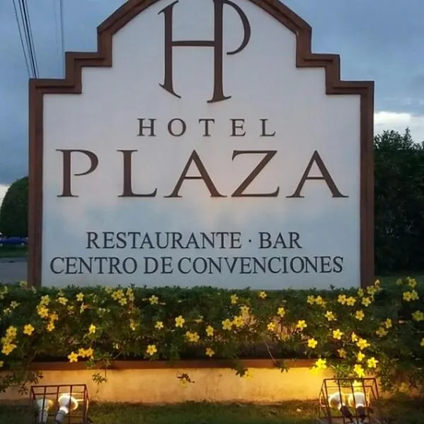Hotel Plaza，位于圣地亚哥的酒店