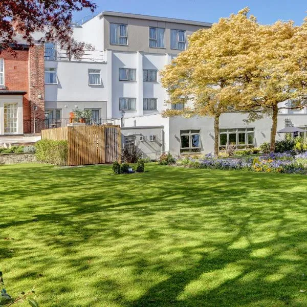 Best Western Plus Pinewood Manchester Airport-Wilmslow Hotel，位于汉德福斯的酒店