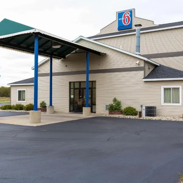 Motel 6-Baraboo, WI - Lake Delton-Wisconsin Dells，位于巴拉布的酒店