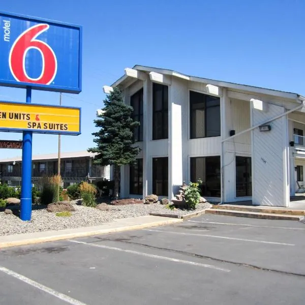 Motel 6-Madras, OR，位于Warm Springs的酒店