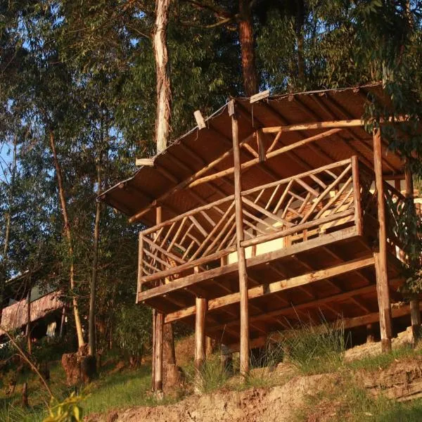 Amasiko Homestay Lake Bunyonyi，位于Mukyibara的酒店