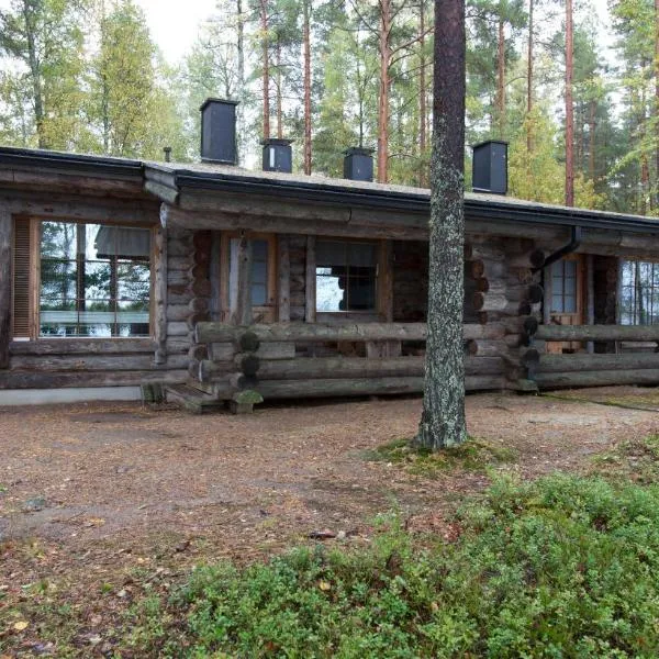 Holiday Club Pyhäniemi Cottages，位于Hirviniemi的酒店