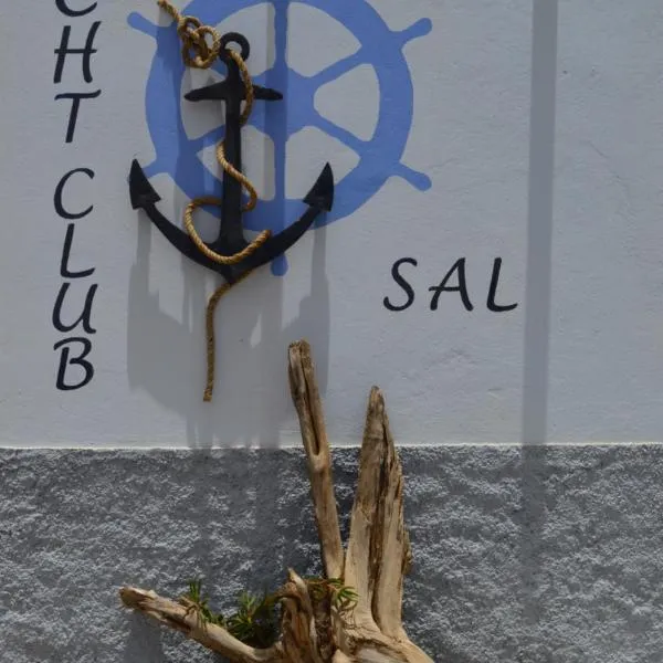 Yacht Club Sal，位于Nhã Marco的酒店