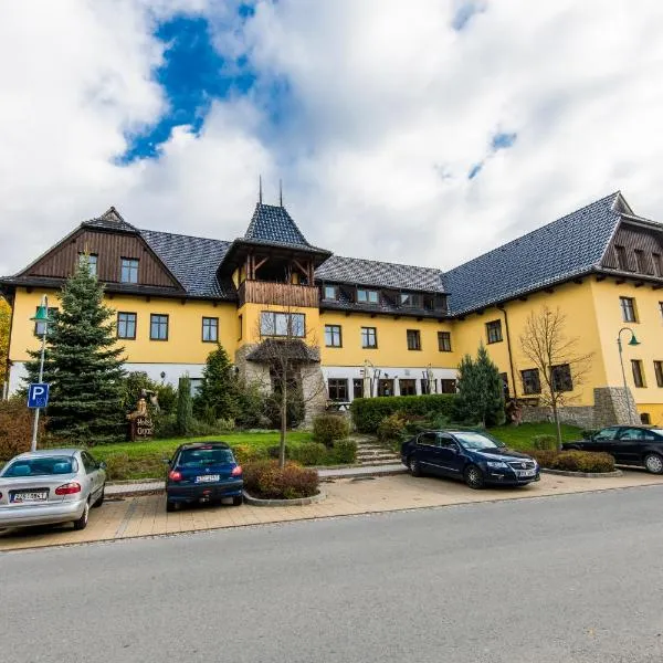 Valašský Hotel a Pivní lázně OGAR，位于Březůvky的酒店