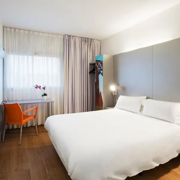 B&B HOTEL Girona 2，位于桑特朱丽亚德拉米斯的酒店