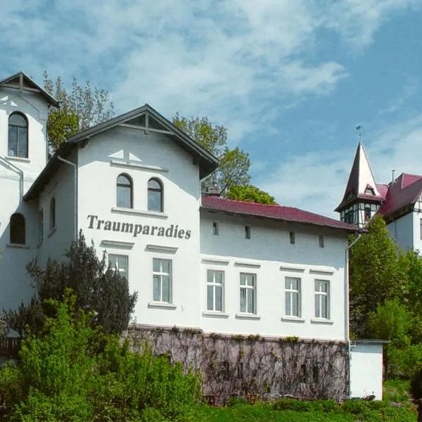 Traumparadies，位于Eckartsberga的酒店