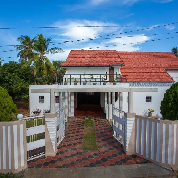 Dayanithi Guest House，位于Kankesanturai的酒店