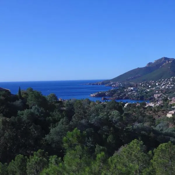 Côte d'Azur，位于泰晤勒·苏尔·梅尔的酒店