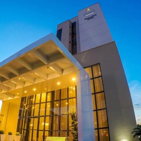 诺拜耳格兰鲁尼套房酒店，位于里约布兰科的酒店