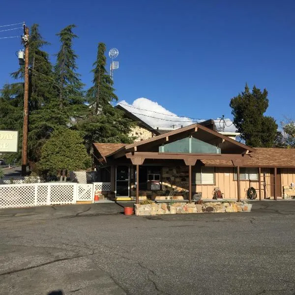 Holiday Lodge，位于Alta Sierra Estates的酒店