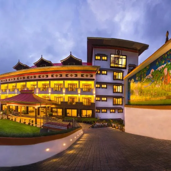 Lemon Tree Hotel Gangtok，位于Singhik的酒店