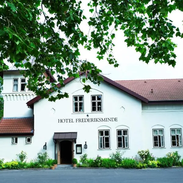 菲德利斯曼德酒店，位于Lundby的酒店