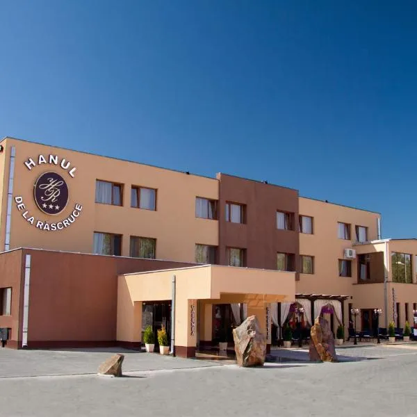 华奴德拉斯克鲁斯酒店，位于Pecica的酒店
