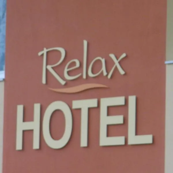轻松酒店，位于楠蒂阿的酒店