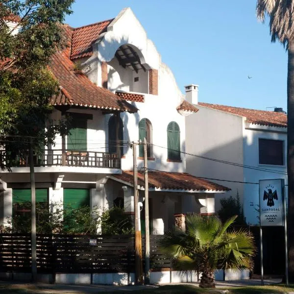 Santoral Restaurante y Posada Pet Friendly，位于Tapia的酒店