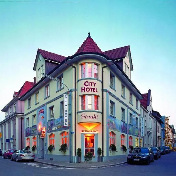 City Hotel，位于绍普夫海姆的酒店