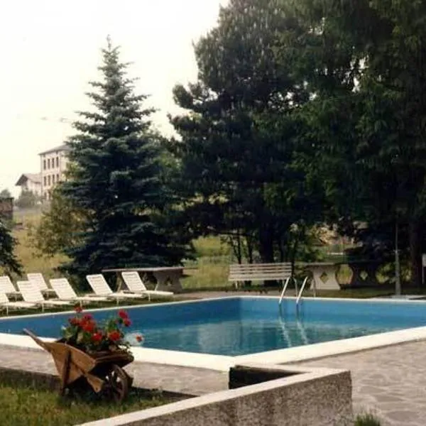 杜皮尼酒店，位于Palù del Fersina的酒店