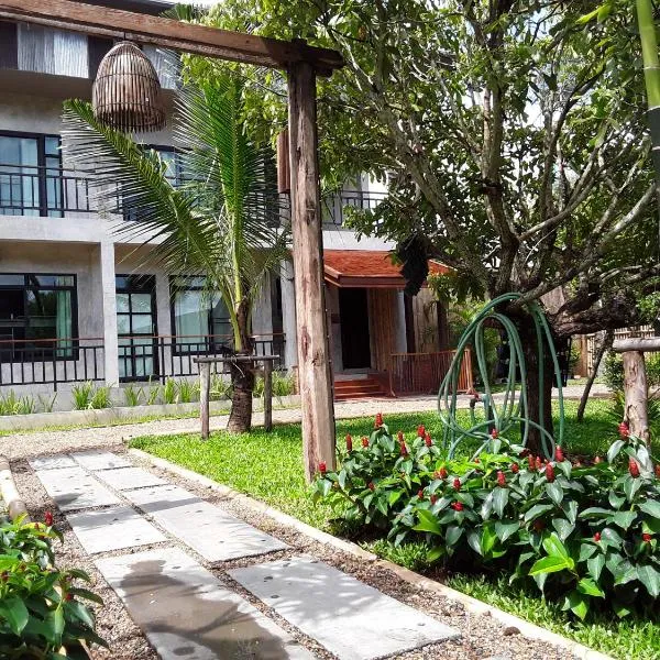 椰子树度假村，位于Ban Pak Thang的酒店