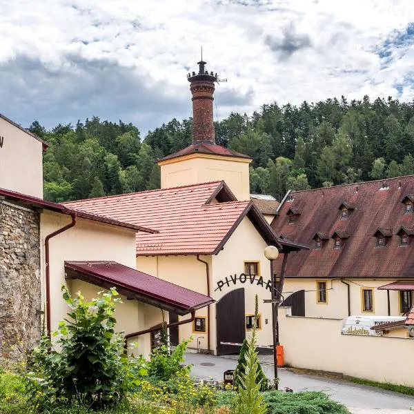 Hotel Pivovar Kácov，位于Rataje nad Sázavou的酒店