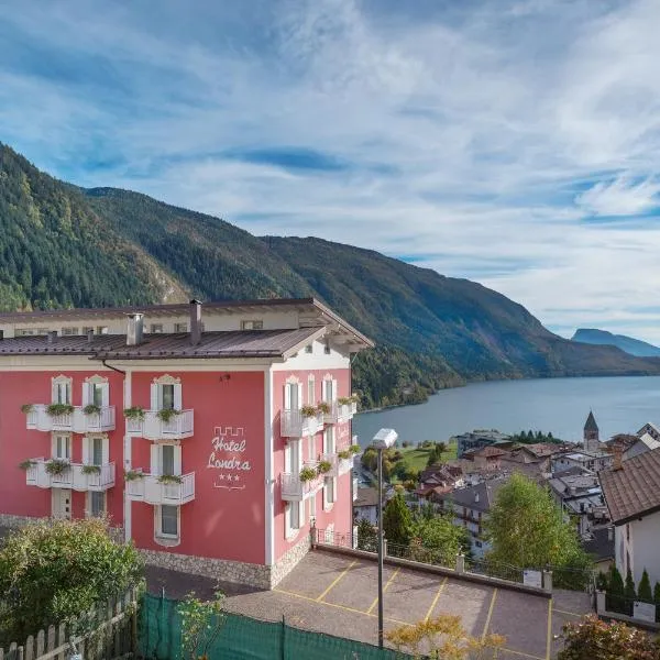 Hotel Londra Slow Living Molveno，位于安达洛的酒店